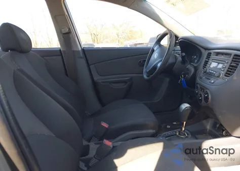 2008 Kia Rio Lx z USA, uszkodzony, nr VIN KNADE123X86353352